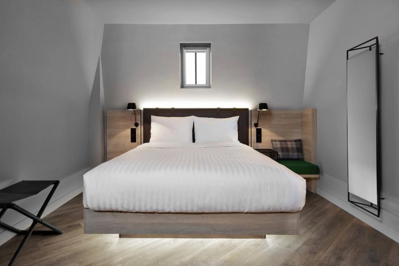 Moxy Lille City المظهر الخارجي الصورة
