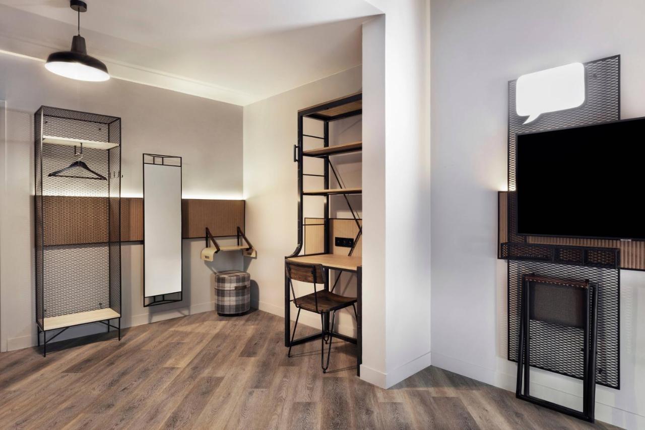 Moxy Lille City المظهر الخارجي الصورة