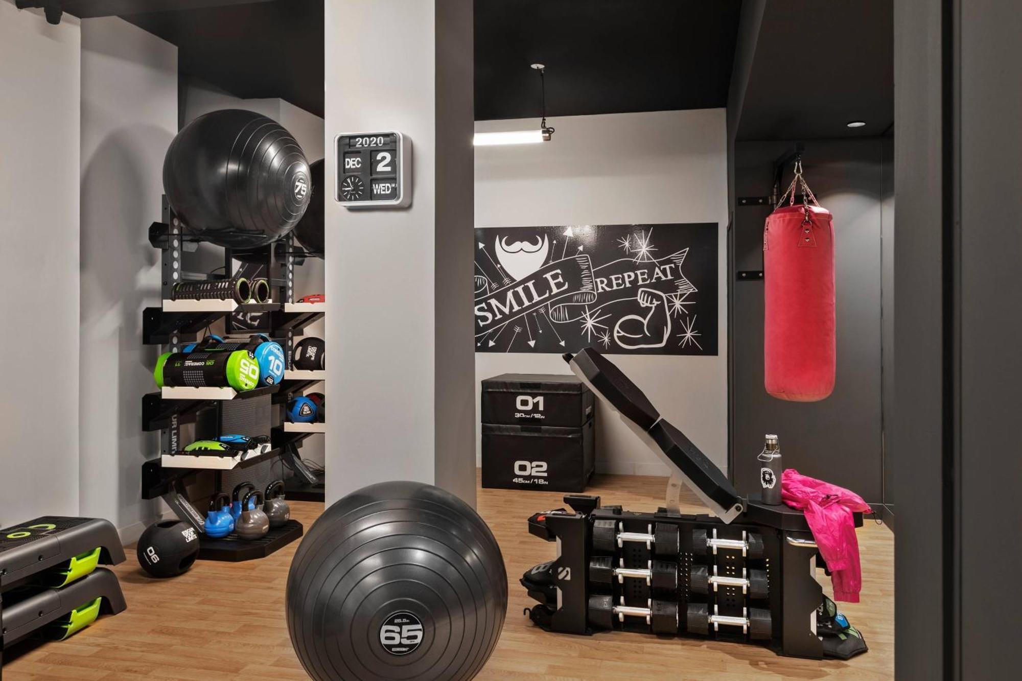 Moxy Lille City المظهر الخارجي الصورة